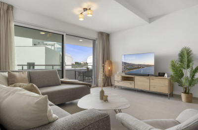 3 Bedroom Middle Floor Apartment in Cancelada - Image 5
