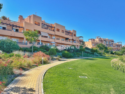 2 Bedroom Middle Floor Apartment in Casares Playa