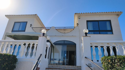 6 Bedroom Detached Villa in Mijas Costa - Image 2