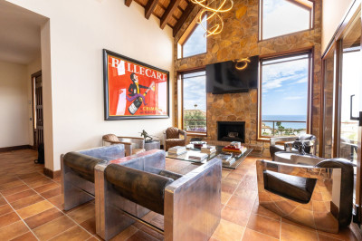 4 Bedroom Detached Villa in La Alcaidesa - Image 3
