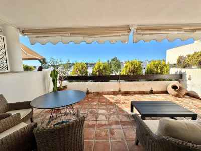 2 Bedroom Middle Floor Apartment in Nueva Andalucía - Image 5