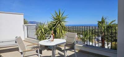 3 Bedroom Penthouse in La Mairena - Image 1