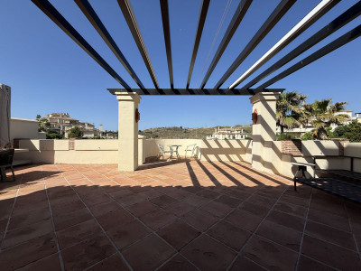 3 Bedroom Penthouse Duplex in Benahavís - Image 2