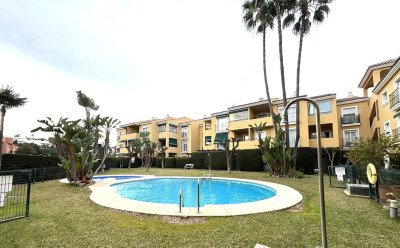 3 Bedroom Top Floor Apartment in Guadalmina Baja