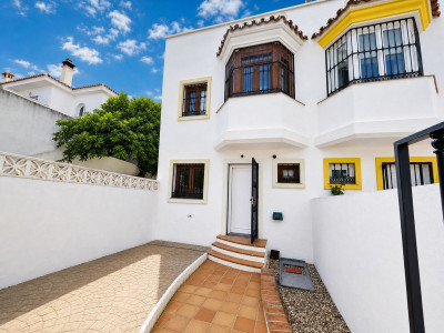 3 Bedroom Semi-Detached House in La Duquesa