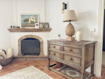 1 Bedroom Middle Floor Apartment in Benahavís