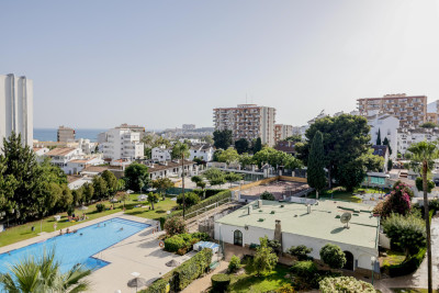2 Bedroom Middle Floor Apartment in Benalmadena - Image 1