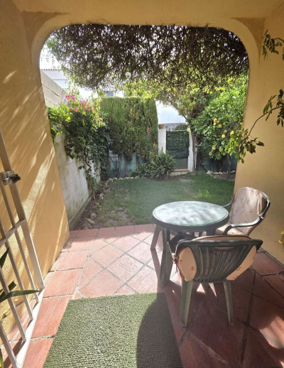 3 Bedroom Townhouse in Estepona - Image 1