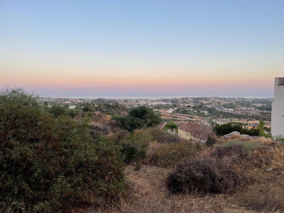 Residential Plot in Benahavís - Image 1