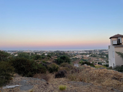 Residential Plot in Benahavís - Image 2