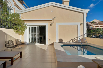 5 Bedroom Townhouse in Marbella - Image 3