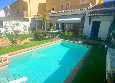 5 Bedroom Detached Villa in Casares - Image 2