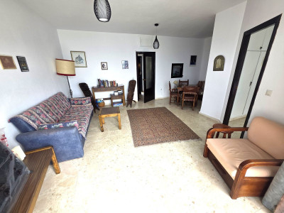 1 Bedroom Middle Floor Apartment in Calahonda - Image 4