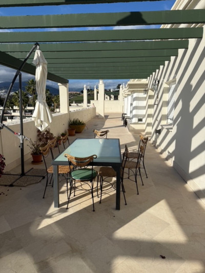 3 Bedroom Penthouse in Nueva Andalucía - Image 3