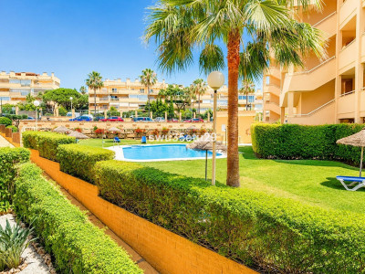 2 Bedroom Middle Floor Apartment in Calahonda - Image 5