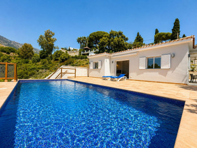 4 Bedroom Detached Villa in Mijas - Image 5