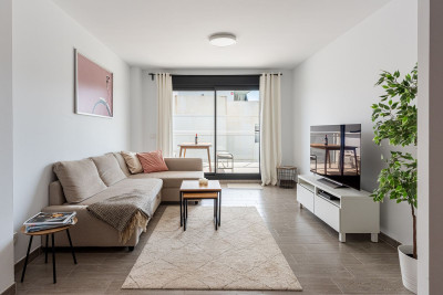 2 Bedroom Middle Floor Apartment in La Cala de Mijas - Image 5