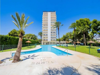 1 Bedroom Top Floor Apartment in Marbella - Image 1