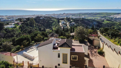 6 Bedroom Detached Villa in Estepona