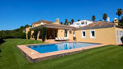 5 Bedroom Detached Villa in Sotogrande Costa - Image 1