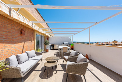 2 Bedroom Penthouse in San Pedro de Alcántara - Image 3