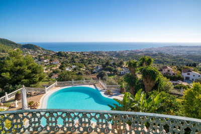 6 Bedroom Detached Villa in Mijas - Image 1