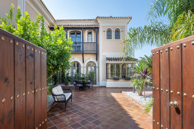 4 Bedroom Detached Villa in Mijas Golf - Image 3