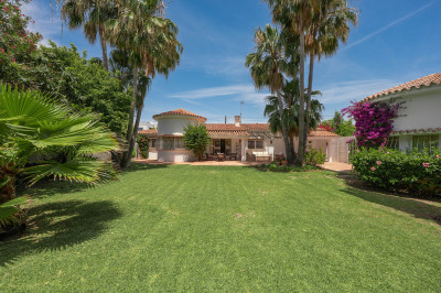 5 Bedroom Detached Villa in San Pedro de Alcántara - Image 5
