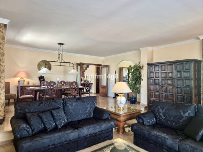 3 Bedroom Detached Villa in La Campana - Image 5