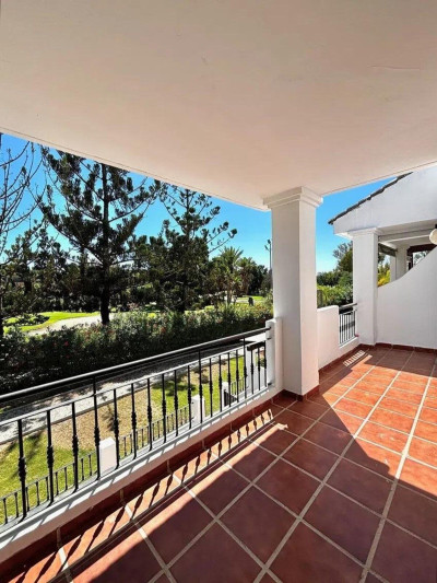 3 Bedroom Townhouse in Nueva Andalucía - Image 4