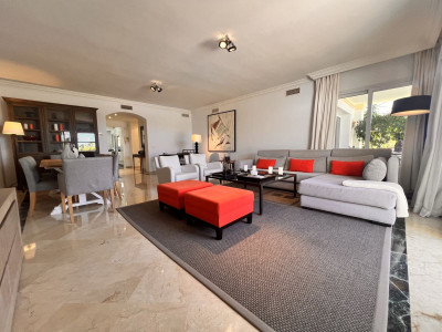 3 Bedroom Middle Floor Apartment in The Golden Mile - Image 4