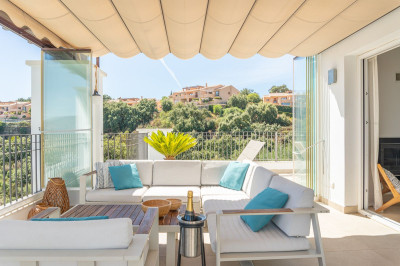 3 Bedroom Penthouse in La Mairena - Image 2