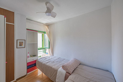 3 Bedroom Middle Floor Apartment in Marbella - Image 5