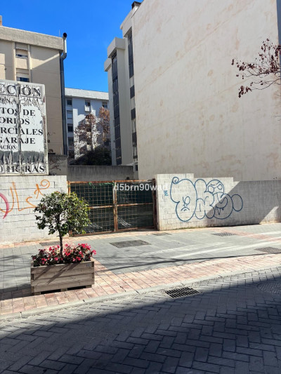 Residential Plot in Marbella - Image 2