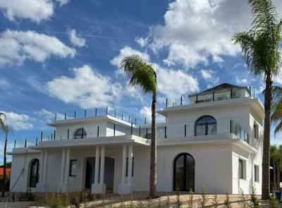 5 Bedroom Detached Villa in Sotogrande Alto - Image 2