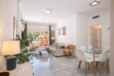 3 Bedroom Middle Floor Apartment in Carib Playa - Image 5