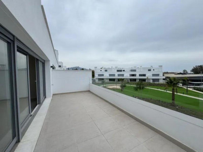 2 Bedroom Middle Floor Apartment in Bel Air - Image 3