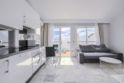 2 Bedroom Townhouse in Reserva de Marbella - Image 2