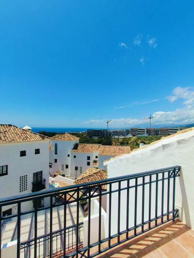 4 Bedroom Penthouse in Altos de los Monteros - Image 2