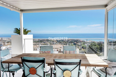 3 Bedroom Penthouse in Benalmadena Pueblo - Image 1