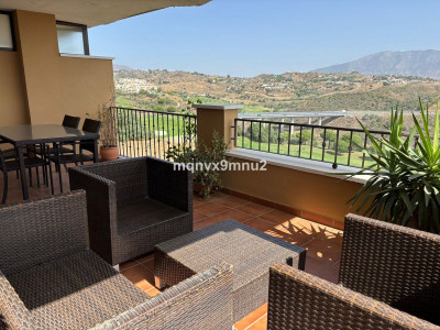 2 Bedroom Middle Floor Apartment in La Cala de Mijas - Image 2