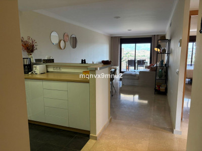 2 Bedroom Middle Floor Apartment in La Cala de Mijas - Image 3