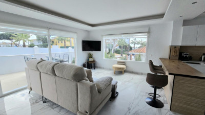 8 Bedroom Detached Villa in Riviera del Sol - Image 3
