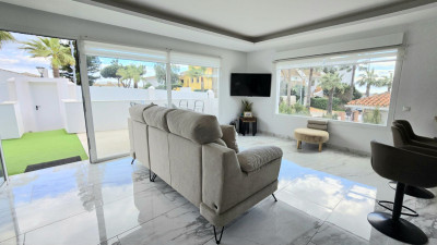 8 Bedroom Detached Villa in Riviera del Sol - Image 5