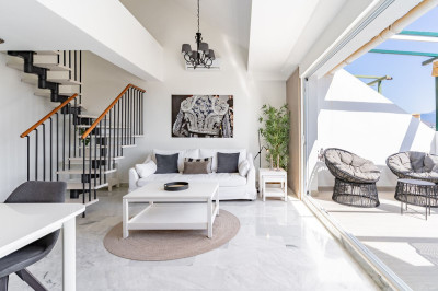 2 Bedroom Penthouse Duplex in Nueva Andalucía - Image 3