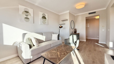 1 Bedroom Middle Floor Apartment in Benahavís - Image 4