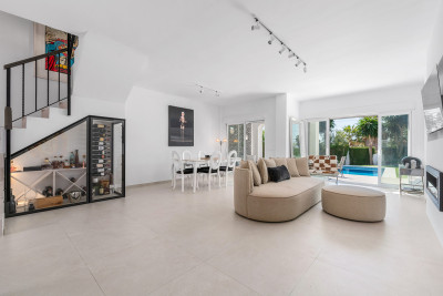 4 Bedroom Detached Villa in Bel Air - Image 5