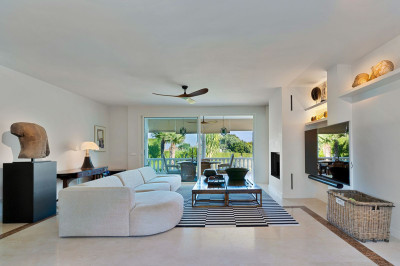3 Bedroom Detached Villa in El Paraiso - Image 3