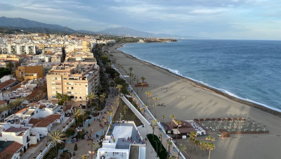 3 Bedroom Middle Floor Apartment in Estepona