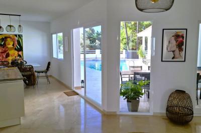 5 Bedroom Detached Villa in Mijas Costa - Image 3